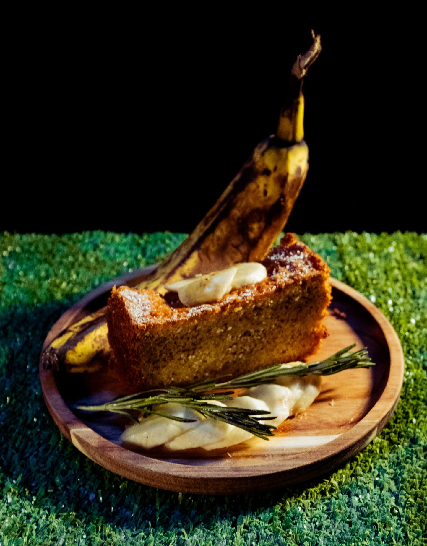 Rosemary's Rain-Soaked Banana (Whole)